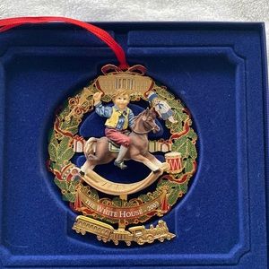 2003 The White House Historical Association Christmas ornament